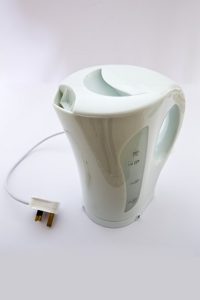 entkalken mit Wasserkocher